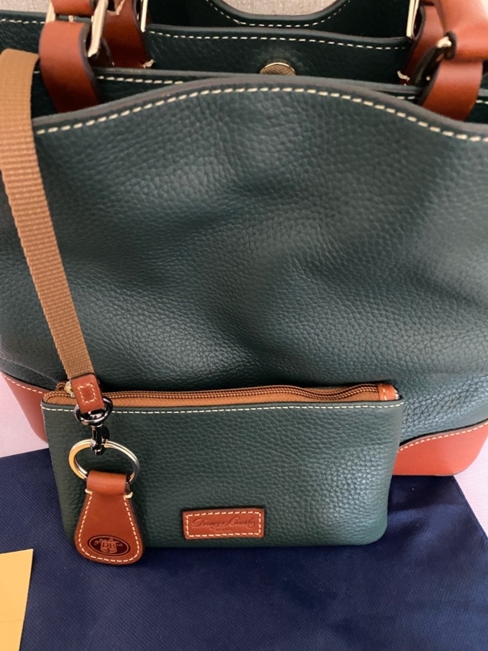 Dooney & Bourke Green Leather Tote with Brown Trim and Matching Pouch - Picture 2 of 13